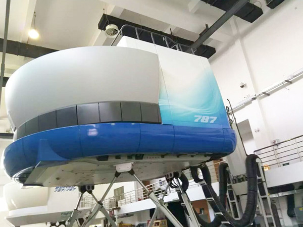 浦東東方航空波音模擬機(jī)安裝